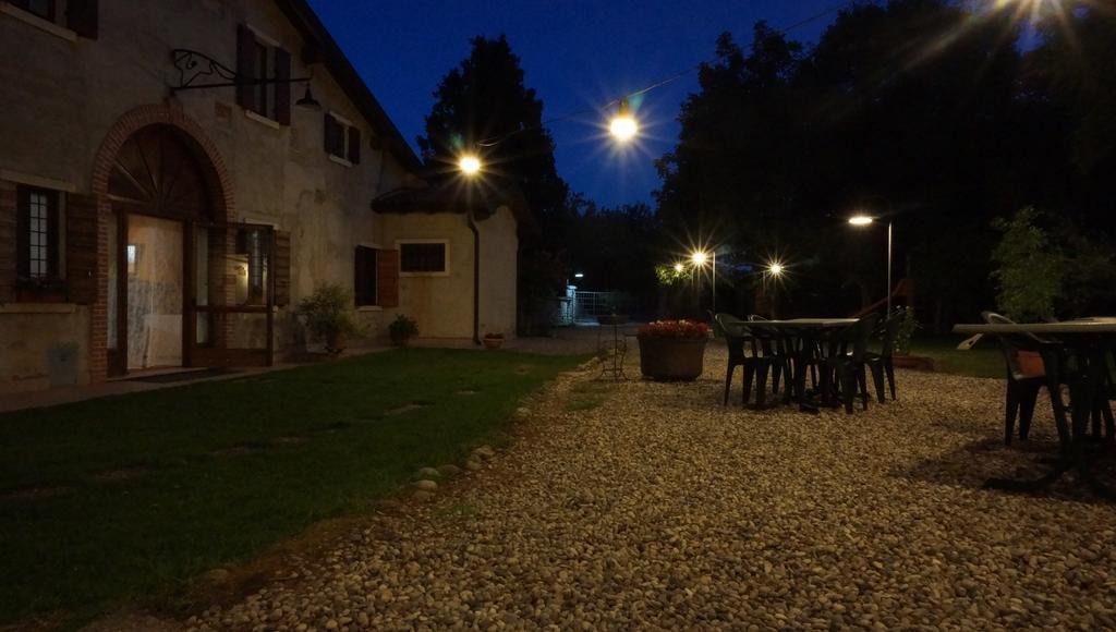 Agriturismo Fior Di Pesco Hotel Sommacampagna Exterior foto