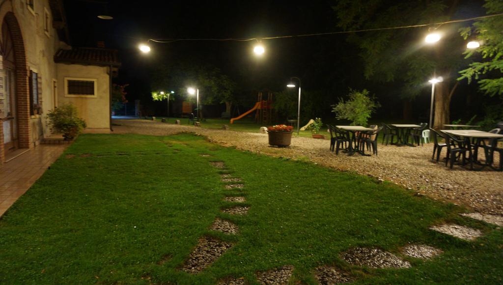Agriturismo Fior Di Pesco Hotel Sommacampagna Exterior foto
