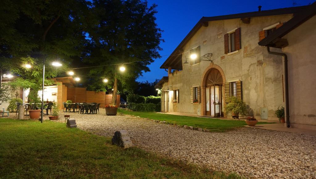 Agriturismo Fior Di Pesco Hotel Sommacampagna Exterior foto
